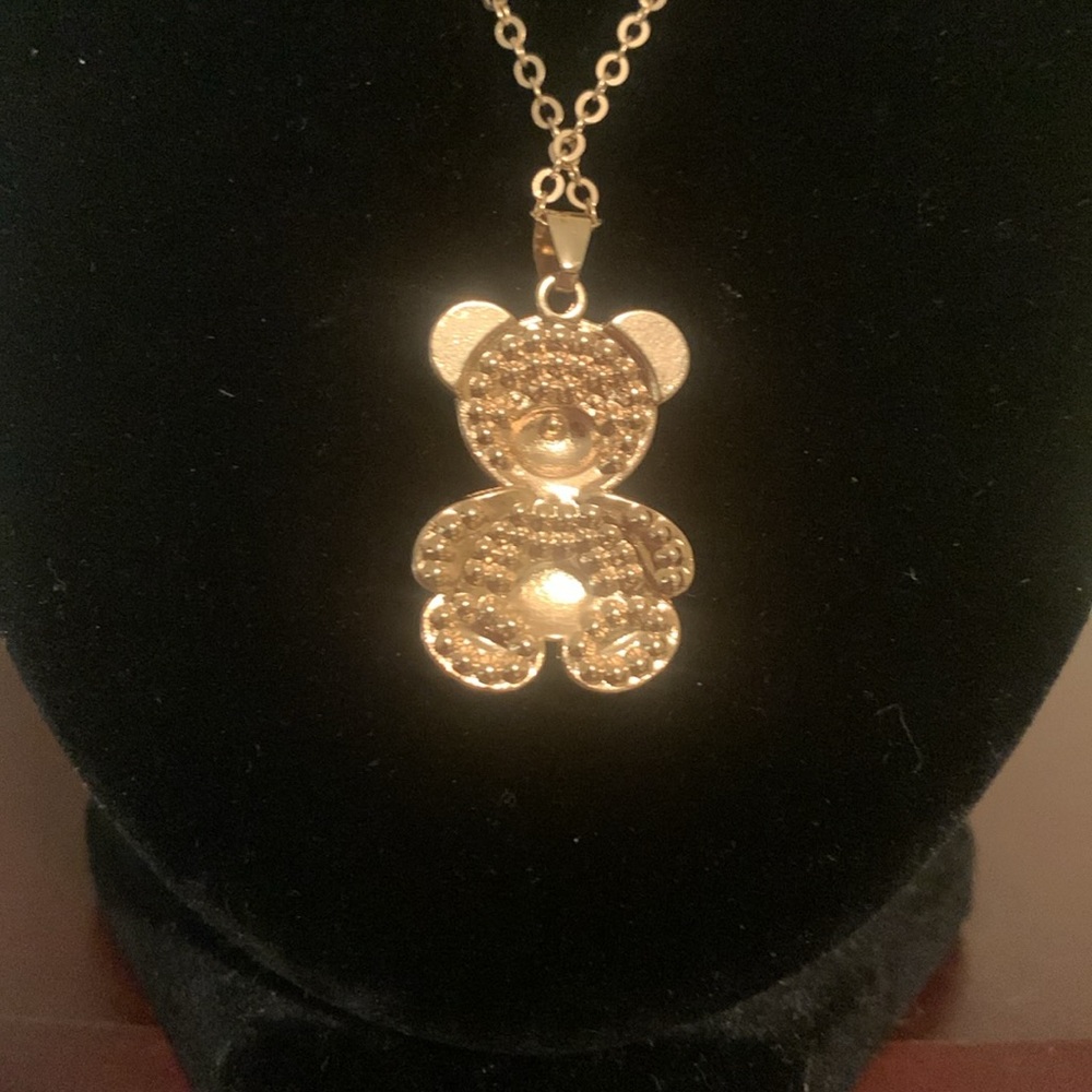 Gold tone rhinestone teddy bear pendant - Picture 3 of 3